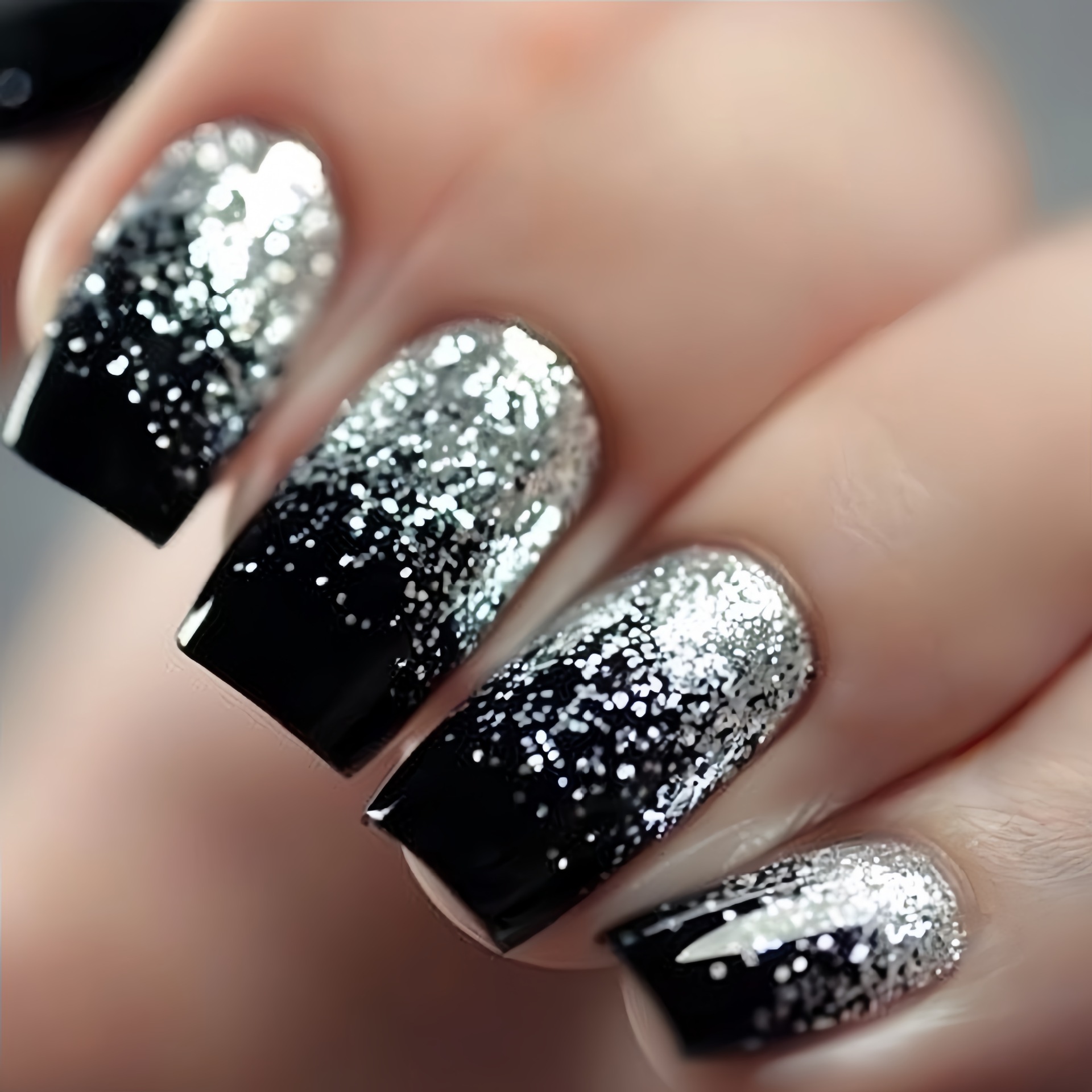 Press On Nail Set - 짧은 중간 길이의 가짜 손톱 그라데이션