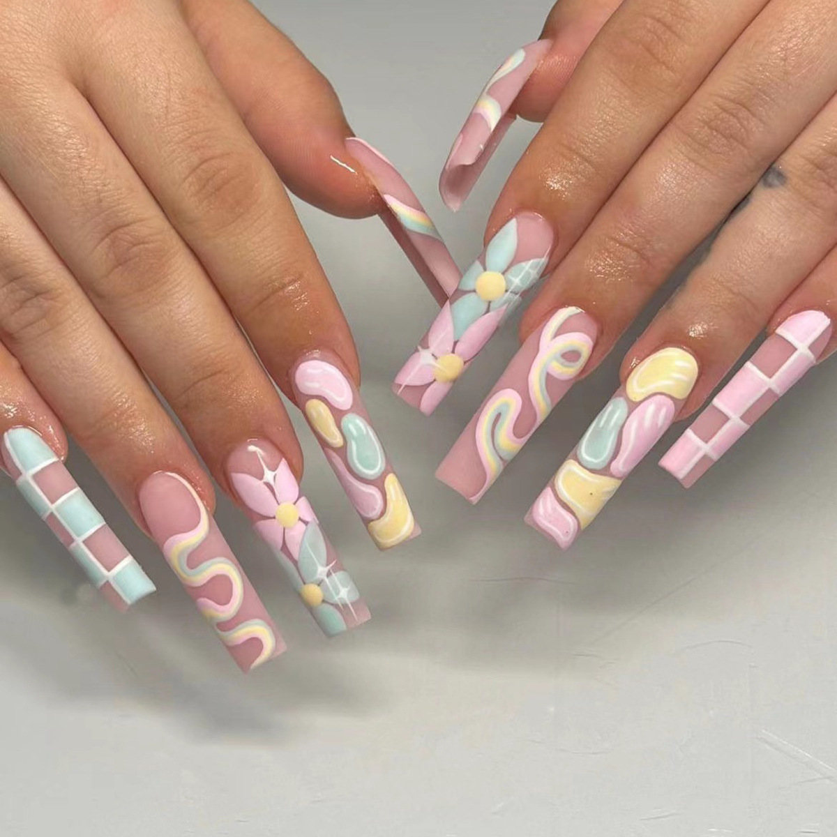 24개 블랙 프렌치 가짜 손톱 세트 나비 모양 라인스톤 - Press On Nail Set 리뷰 및 가격
