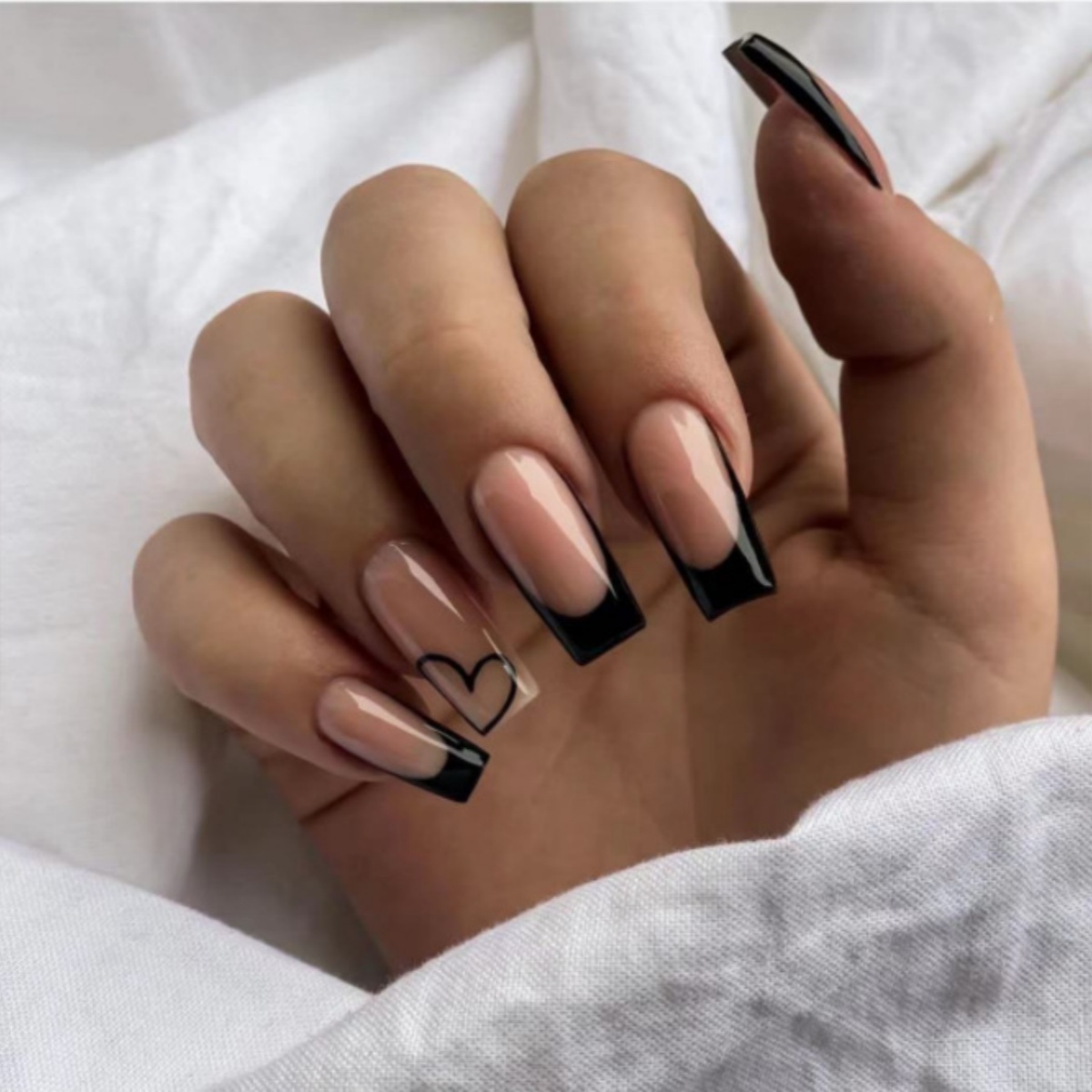 24개 블랙 프렌치 가짜 손톱 세트 나비 모양 라인스톤 - Press On Nail Set 리뷰 및 가격